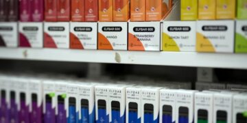 Prohibida la venta de vapeadores desechables en el Reino Unido