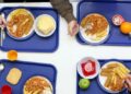 frituras y postres en escuelas