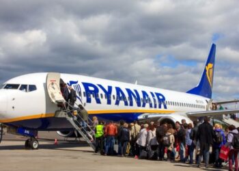 Ryanair ya no cobrará a los padres por sentarse con sus hijos