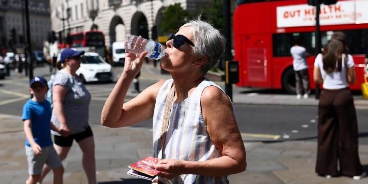 Alerta roja por calor extremo