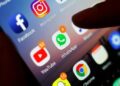 prohibición de redes sociales a menores