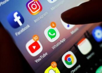 prohibición de redes sociales a menores