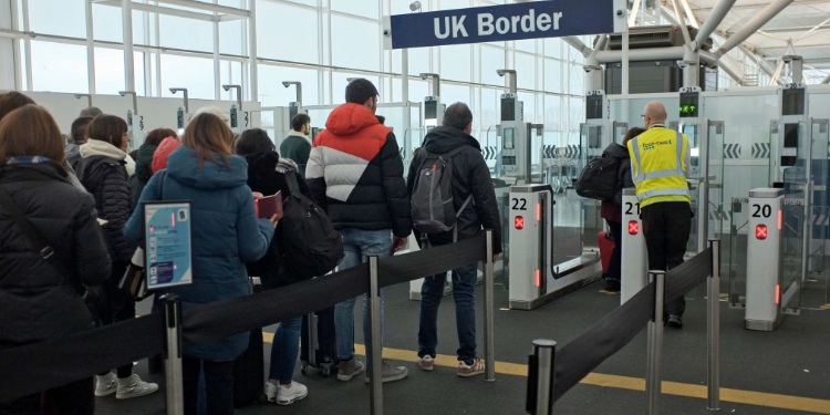 control de pasaportes
