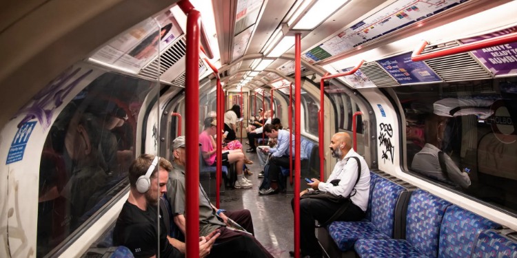 operativo policial en el Metro de Londres