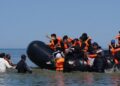 usar barcos de guerra contra migrantes